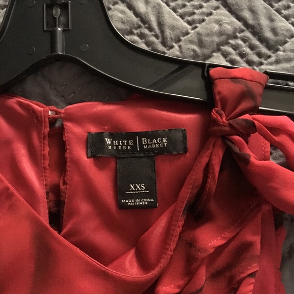 Red dress - Picture 2 of 3